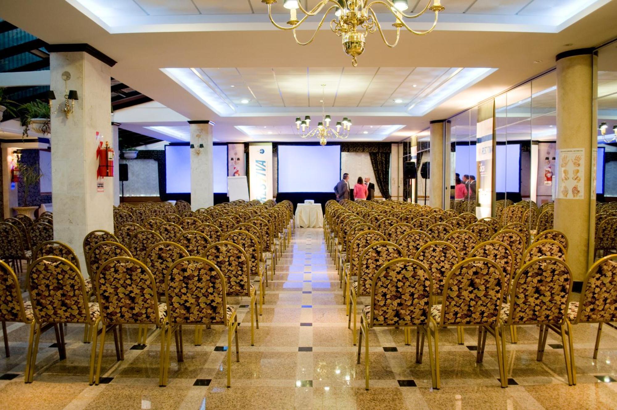 Ramada By Wyndham Buenos Aires Hotell Vicente López Business bild
