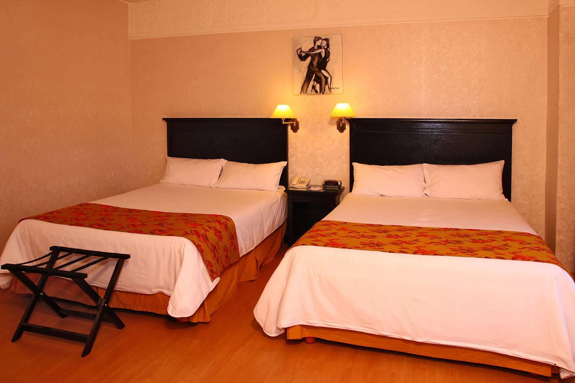 Ramada By Wyndham Buenos Aires Hotell Vicente López Exteriör bild