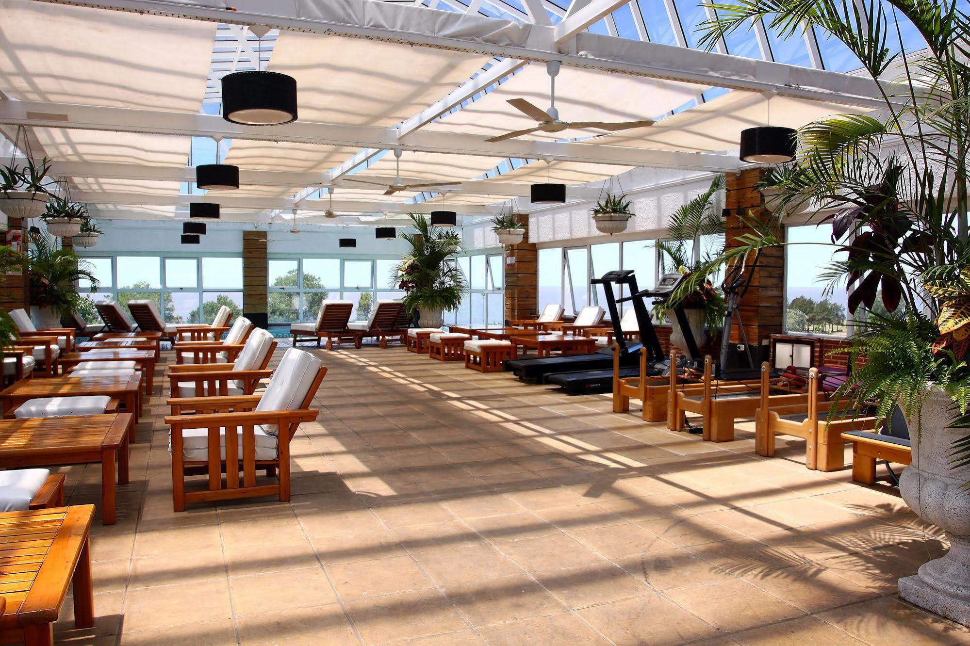 Ramada By Wyndham Buenos Aires Hotell Vicente López Exteriör bild